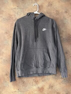 Nike Men’s Charcoal Gray Pullover Hoodie